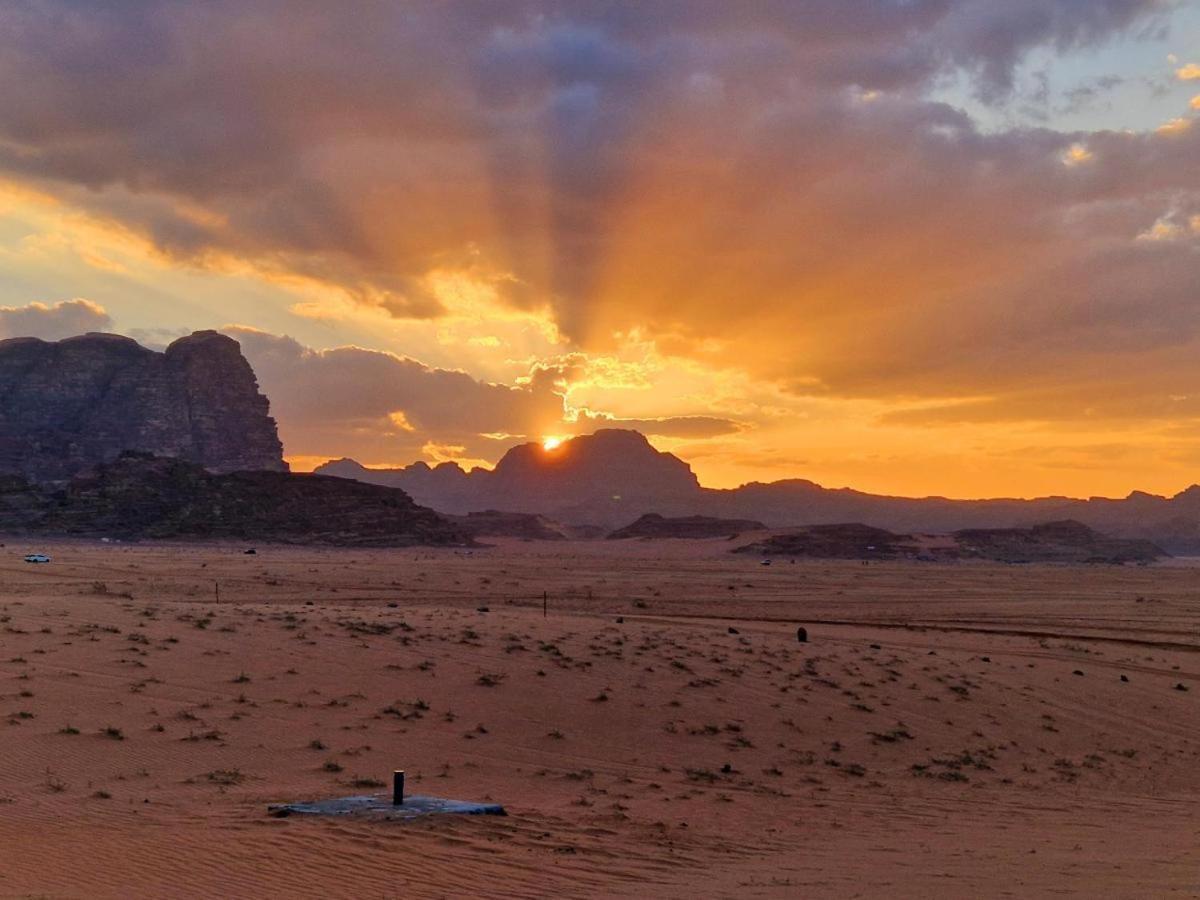 ホテル Bedouin Life Camp ワディ ・ラム エクステリア 写真