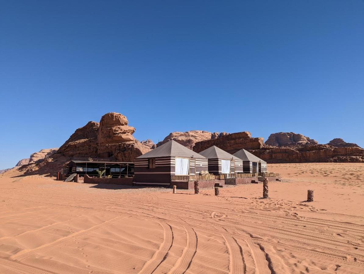 ホテル Bedouin Life Camp ワディ ・ラム エクステリア 写真