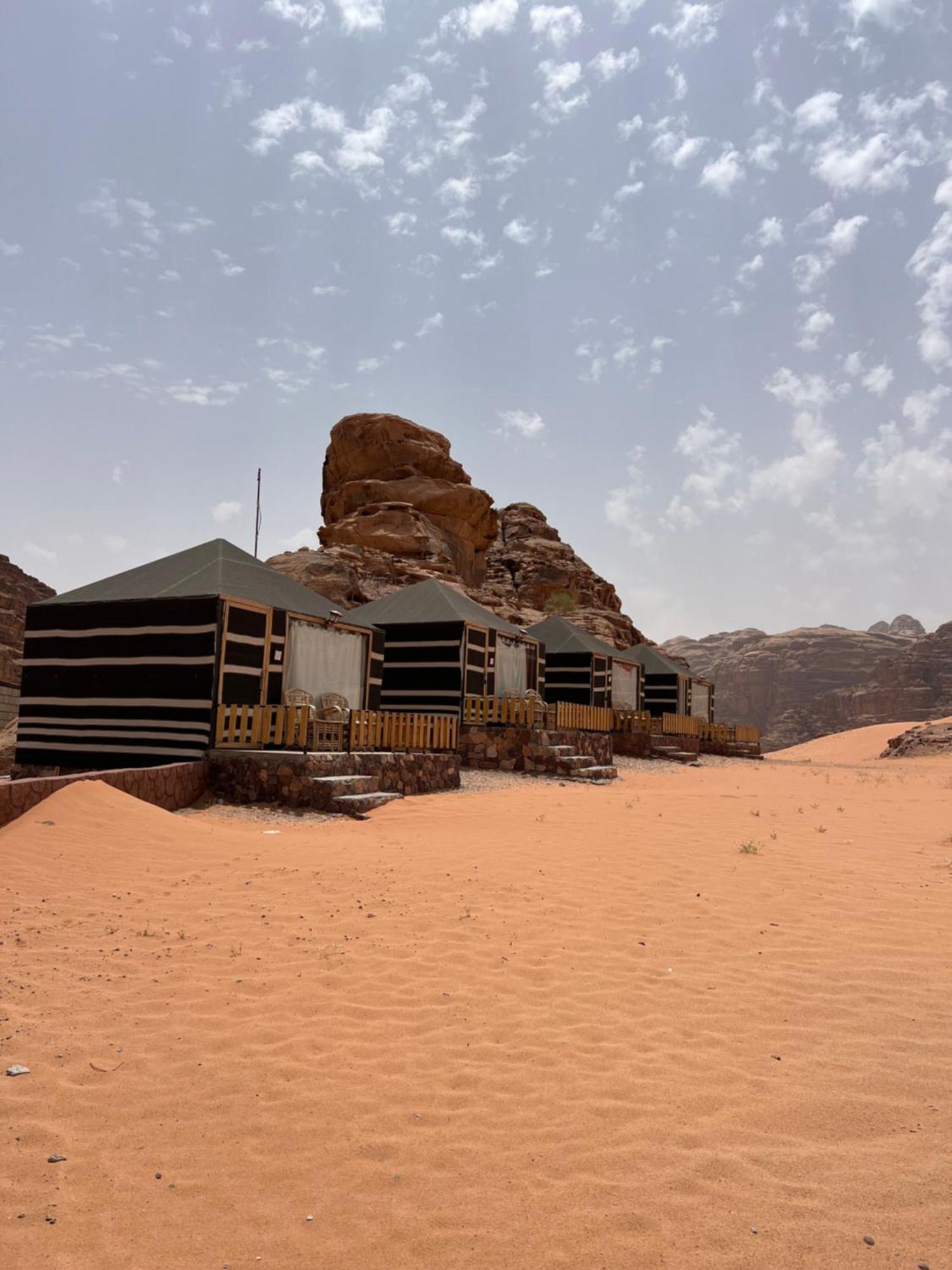 ホテル Bedouin Life Camp ワディ ・ラム エクステリア 写真